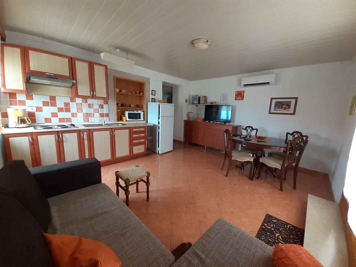 Apartments In Klanice/Insel Krk 14692 Sveti Ivan Dobrinjski Екстер'єр фото
